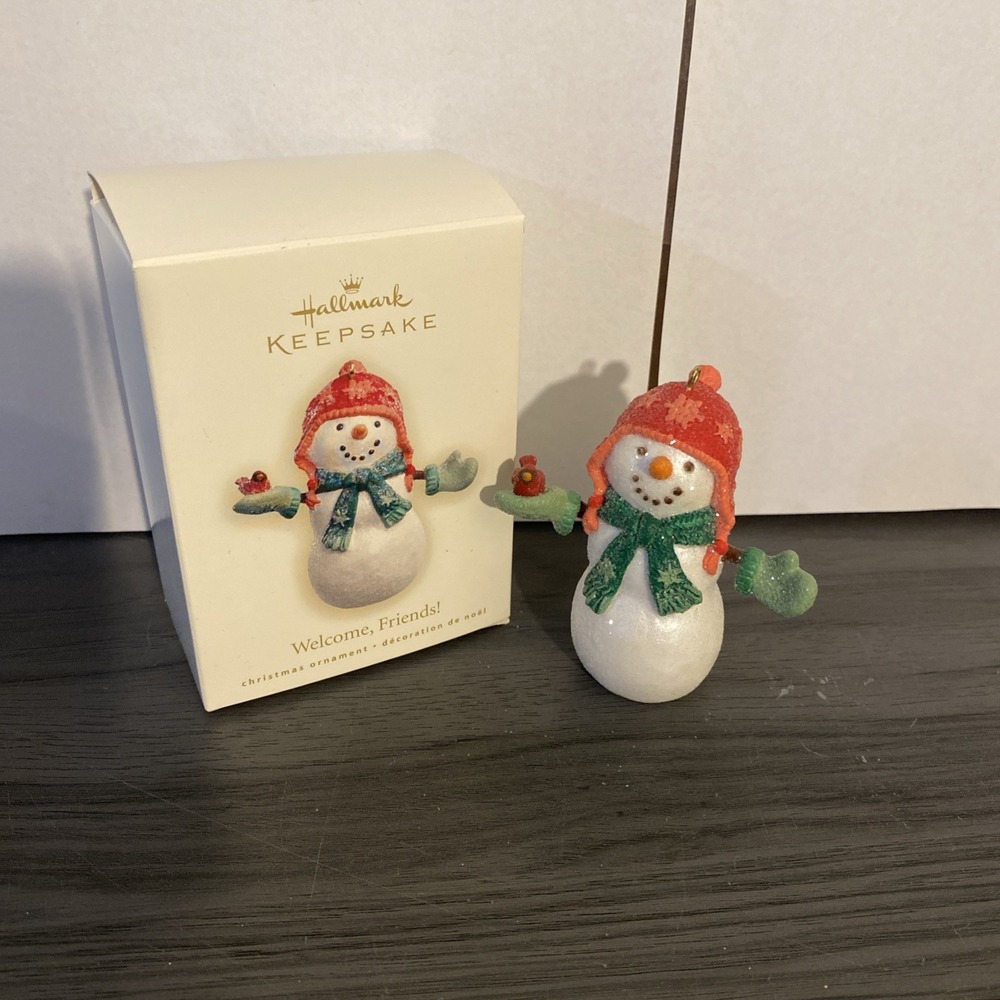 Hallmark Keepsake Ornament 2007 Welcome Friends Snowman with Cardinal Glittery